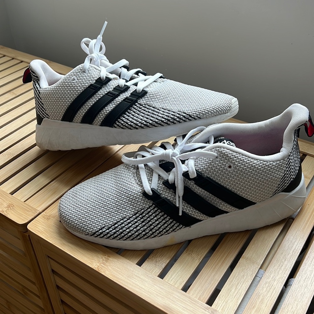 Adidas Sneakers